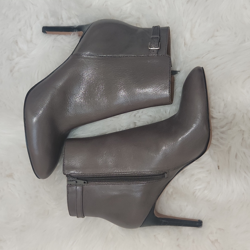 Nine West Gray Leather Ankle Boots